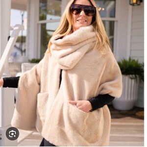 Pretty Rugged faux fur super soft perfect camel SCARF& CAPE/shawl From SharkTank